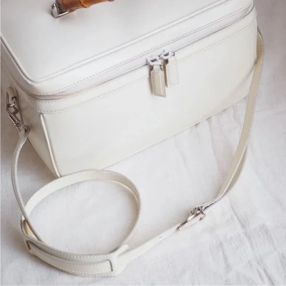 Gucci White Leather Handbag with Bamboo Handle - Picture 3 of 11